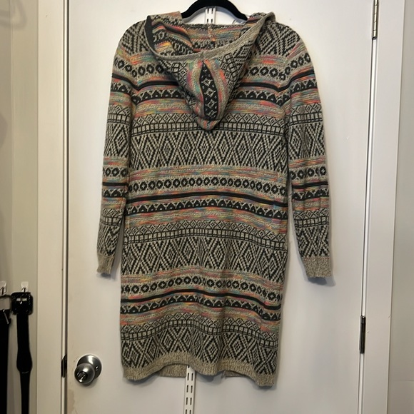 Monteau Hooded Duster Cardigan with Pockets and Rainbow Stripes - Picture 5 of 5